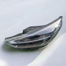 Laden Sie das Bild in den Galerie-Viewer, Frontscheinwerfer Hyundai I30 92101-G4600 LED Links Scheinwerfer Headlight