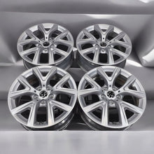 Laden Sie das Bild in den Galerie-Viewer, 4x Alufelge 17 Zoll 6.5" 5x112 39ET Glanz Silber 6856076 BMW F39 F48 Rim Wheel FEL6773912698zk