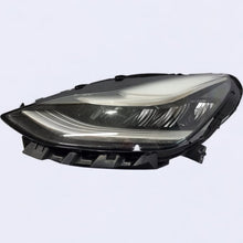 Laden Sie das Bild in den Galerie-Viewer, Frontscheinwerfer Tesla 3 1077375-00-C Full LED Links Scheinwerfer Headlight SCH2306014472ko
