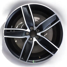 Load image into Gallery viewer, 1x Alufelge 18 Zoll 7.5&quot; 5x100 37 5ET 8XA601026J Audi A1 8xa Rim Wheel