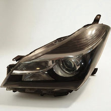 Load image into Gallery viewer, Frontscheinwerfer Toyota Yaris PPH13990 Links Scheinwerfer Headlight