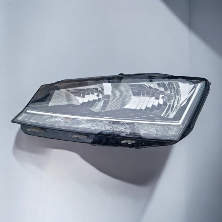 Frontscheinwerfer Skoda Fabia III 6V1941015D Links Scheinwerfer Headlight