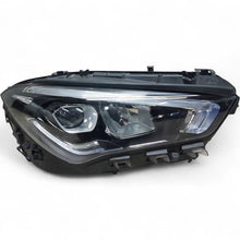 Laden Sie das Bild in den Galerie-Viewer, Frontscheinwerfer Mercedes-Benz Cla X118 C118 A1189062600 LED Rechts Headlight SCH2921445424mm