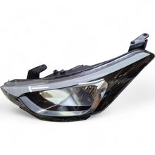 Load image into Gallery viewer, Frontscheinwerfer Hyundai I20 II 92101C8 92101C8000 Links Scheinwerfer Headlight
