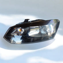 Load image into Gallery viewer, Frontscheinwerfer VW Polo 89093887 Links Scheinwerfer Headlight