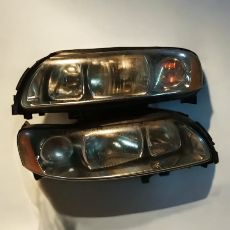 Frontscheinwerfer Volvo Xc70 Ein Stück (Rechts oder Links) Headlight