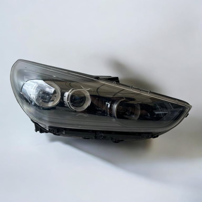 Frontscheinwerfer Hyundai I30 G4921-21060 Rechts Scheinwerfer Headlight