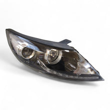 Laden Sie das Bild in den Galerie-Viewer, Frontscheinwerfer Kia Sportage Xenon Ein Stück (Rechts oder Links) Headlight SCH6071207364zk