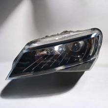 Laden Sie das Bild in den Galerie-Viewer, Frontscheinwerfer Skoda Superb III 3V1941015A 1ZS01193921 Xenon Links Headlight