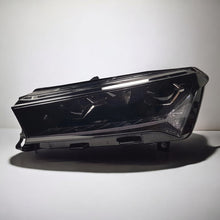 Laden Sie das Bild in den Galerie-Viewer, Frontscheinwerfer Skoda Enyaq IV 5LB941015A LED Links Scheinwerfer Headlight