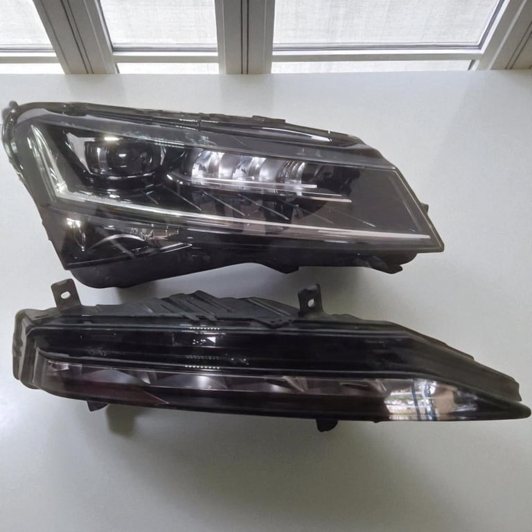 Frontscheinwerfer Skoda Superb III 3V1941016D Full LED Rechts Headlight