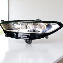 Load image into Gallery viewer, Frontscheinwerfer Ford Mondeo DS73-13W030-AE Links Scheinwerfer Headlight SCH2177234624ds