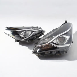 Frontscheinwerfer Toyota Yaris PJT4412 Links Scheinwerfer Headlight