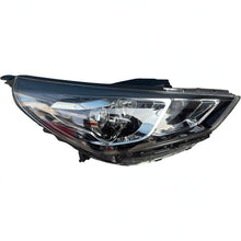 Laden Sie das Bild in den Galerie-Viewer, Frontscheinwerfer Hyundai I30 HYUI3021 Rechts Scheinwerfer Headlight SCH3710470991uf