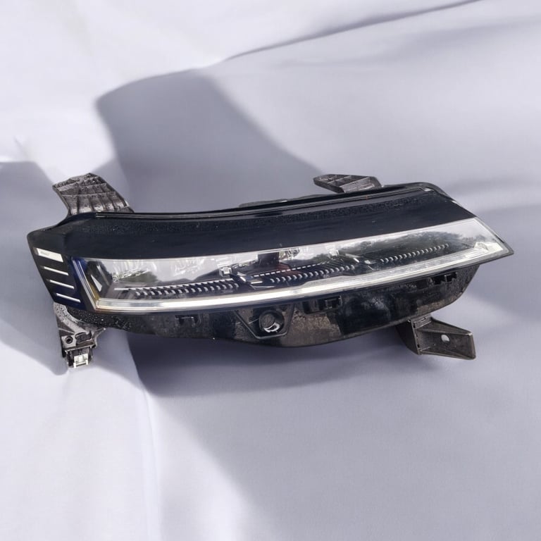 Frontscheinwerfer Renault Megane E-Tech 260104574R LED Rechts oder Links SCH5601788650rb
