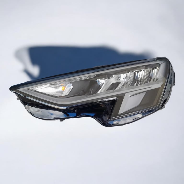 Frontscheinwerfer Audi A3 8Y0941011 LED Ein Stück (Rechts oder Links) Headlight