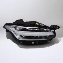 Laden Sie das Bild in den Galerie-Viewer, Frontscheinwerfer Volvo Xc90 31446688 Rechts Scheinwerfer Headlight