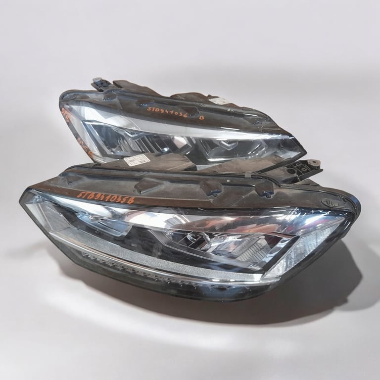 Frontscheinwerfer VW Touran LED Ein Stück (Rechts oder Links) Headlight SCH2363908423gp