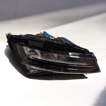 Laden Sie das Bild in den Galerie-Viewer, Frontscheinwerfer Skoda 3V1941016C LED Rechts Scheinwerfer Headlight