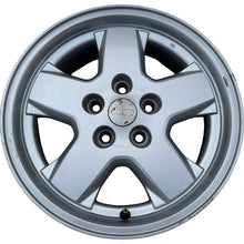 Laden Sie das Bild in den Galerie-Viewer, 1x Alufelge 16 Zoll 7.0&quot; 5x114.3 41 5ET Jeep Rim Wheel
