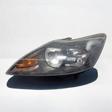 Load image into Gallery viewer, Frontscheinwerfer Ford Focus 8M51-13W030-CE Links Scheinwerfer Headlight