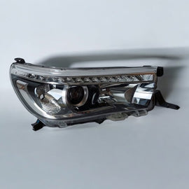 Frontscheinwerfer Toyota Hilux 0K-56 LED Rechts Scheinwerfer Headlight SCH8168966204go