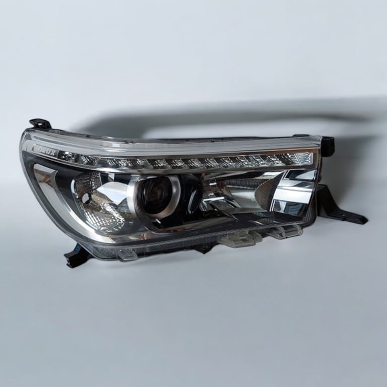 Frontscheinwerfer Toyota Hilux 0K-56 LED Rechts Scheinwerfer Headlight SCH8168966204go