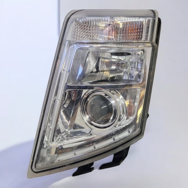 Frontscheinwerfer Volvo 21323114 Links Scheinwerfer Headlight SCH1101855462ah
