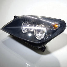Laden Sie das Bild in den Galerie-Viewer, Frontscheinwerfer Opel Astra H 24451032LH Links Scheinwerfer Headlight SCH1547514685jy