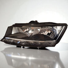 Load image into Gallery viewer, Frontscheinwerfer Skoda Fabia III 6V1941015D Links Scheinwerfer Headlight