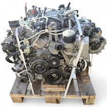 Laden Sie das Bild in den Galerie-Viewer, Motor Mercedes-Benz Cls C219 272964 3.5 272PS 200kW 132TKm 2009 Benzin Komplett