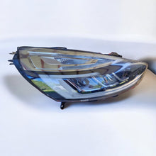 Load image into Gallery viewer, Frontscheinwerfer Renault Clio IV 260105593R LED Rechts Scheinwerfer Headlight