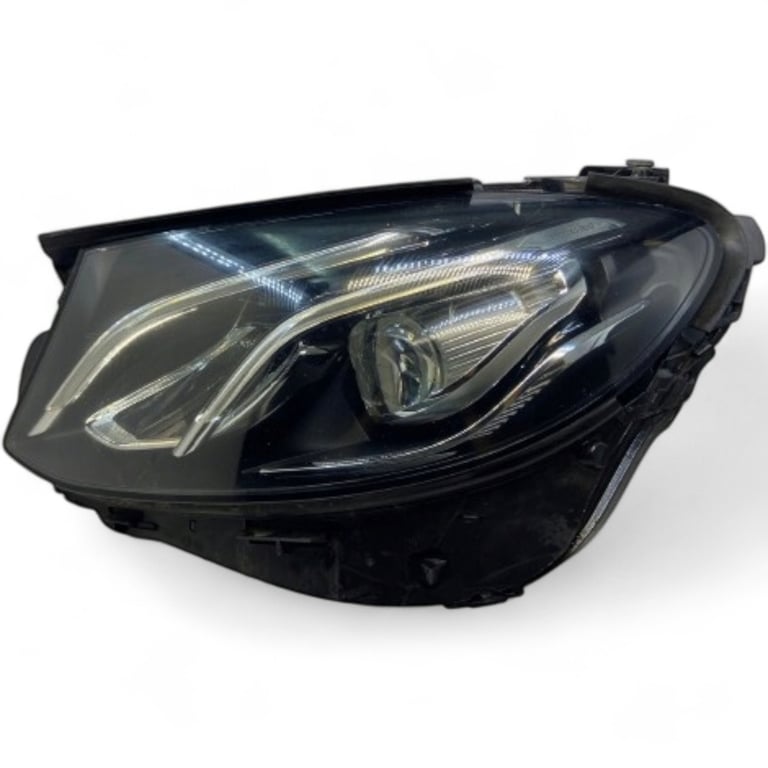 Frontscheinwerfer Mercedes-Benz W213 A2139069103 LED Rechts oder Links SCH6883245000jt