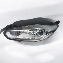 Laden Sie das Bild in den Galerie-Viewer, Frontscheinwerfer Ford Fiesta VII C1BB-13W030-CG C1BB13W030CG 2012- Links SCH6106197525yp