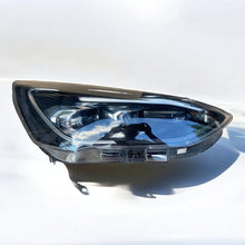 Load image into Gallery viewer, Frontscheinwerfer Ford Focus JX7B-13E016-AJ LED Rechts Scheinwerfer Headlight