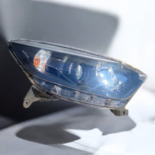 Load image into Gallery viewer, Frontscheinwerfer Renault Captur 260105066R Rechts Scheinwerfer Headlight SCH5058913522iz