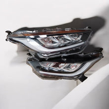 Load image into Gallery viewer, Frontscheinwerfer Toyota 4 Yaris K0-8EU 50339 LED Ein Stück (Rechts oder Links)