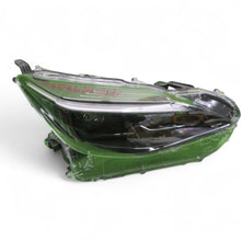Load image into Gallery viewer, Frontscheinwerfer Toyota Yaris Cross LED Rechts Scheinwerfer Headlight SCH2501034264eq