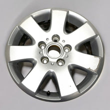 Load image into Gallery viewer, 1x Alufelge 16 Zoll 6.5" 5x120 51ET Glanz Silber 7H0601025E VW Amarok Rim Wheel FEL6486965680rp
