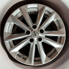 Load image into Gallery viewer, 1x Alufelge 17 Zoll 7.0" 5x114.3 Nissan Rim Wheel FEL9589822197lh