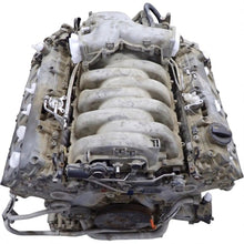 Laden Sie das Bild in den Galerie-Viewer, Motor Audi BSM 5.2 FSI Benzin Engine Unkomplett