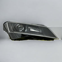 Laden Sie das Bild in den Galerie-Viewer, Frontscheinwerfer Skoda Superb III LED Rechts Scheinwerfer Headlight