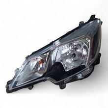 Laden Sie das Bild in den Galerie-Viewer, Frontscheinwerfer Mitsubishi Space W Star Ein Stück (Rechts oder Links) SCH5993120131zw