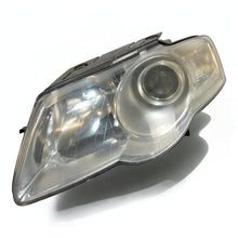 Load image into Gallery viewer, Frontscheinwerfer VW Passat 3C0941005 Links Scheinwerfer Headlight