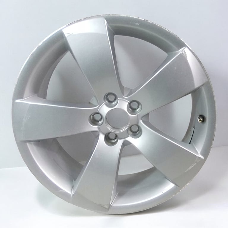 1x Alufelge 17 Zoll 7.0" 5x100 41ET Glanz Silber 5J7601025B Skoda Fabia Ii
