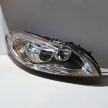 Load image into Gallery viewer, Frontscheinwerfer Volvo C70 II 31214784 Xenon Rechts Scheinwerfer Headlight SCH1672680431mj