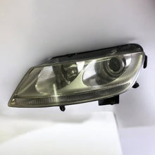 Load image into Gallery viewer, Frontscheinwerfer VW Phaeton 3D2941015F Xenon Links Scheinwerfer Headlight