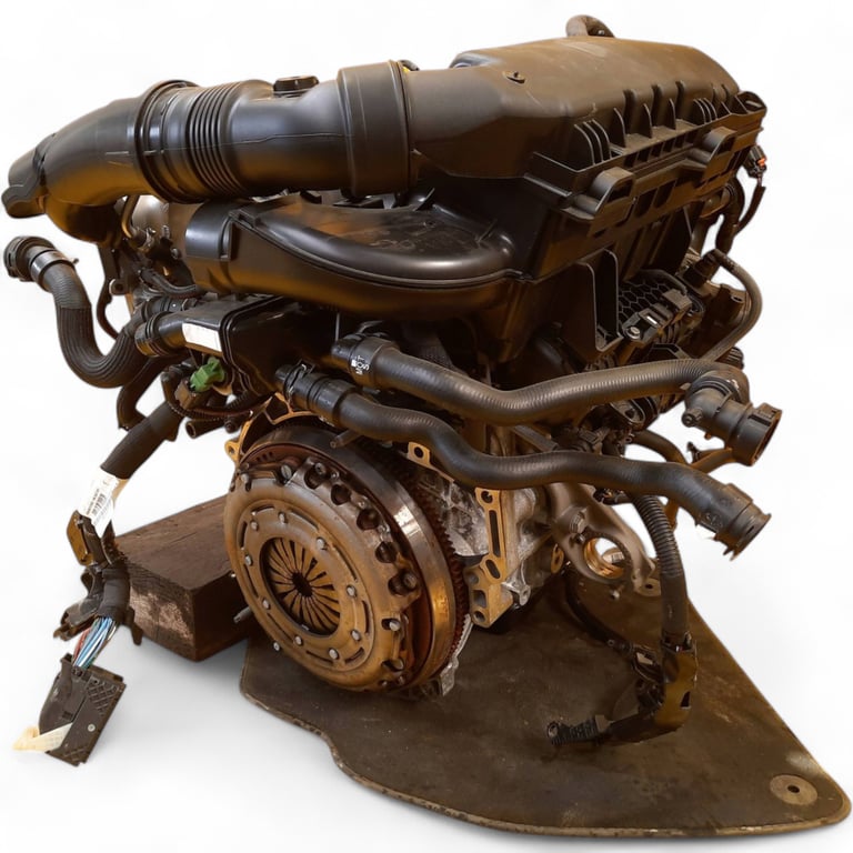 Motor Peugeot 3008 10TMA6 1.2 THP Benzin Engine Komplett
