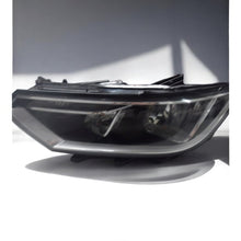 Load image into Gallery viewer, Frontscheinwerfer VW B8 90064923 Links Scheinwerfer Headlight SCH3267508753tr