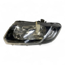 Laden Sie das Bild in den Galerie-Viewer, Frontscheinwerfer Dacia Sandero ARO18335 Links Scheinwerfer Headlight